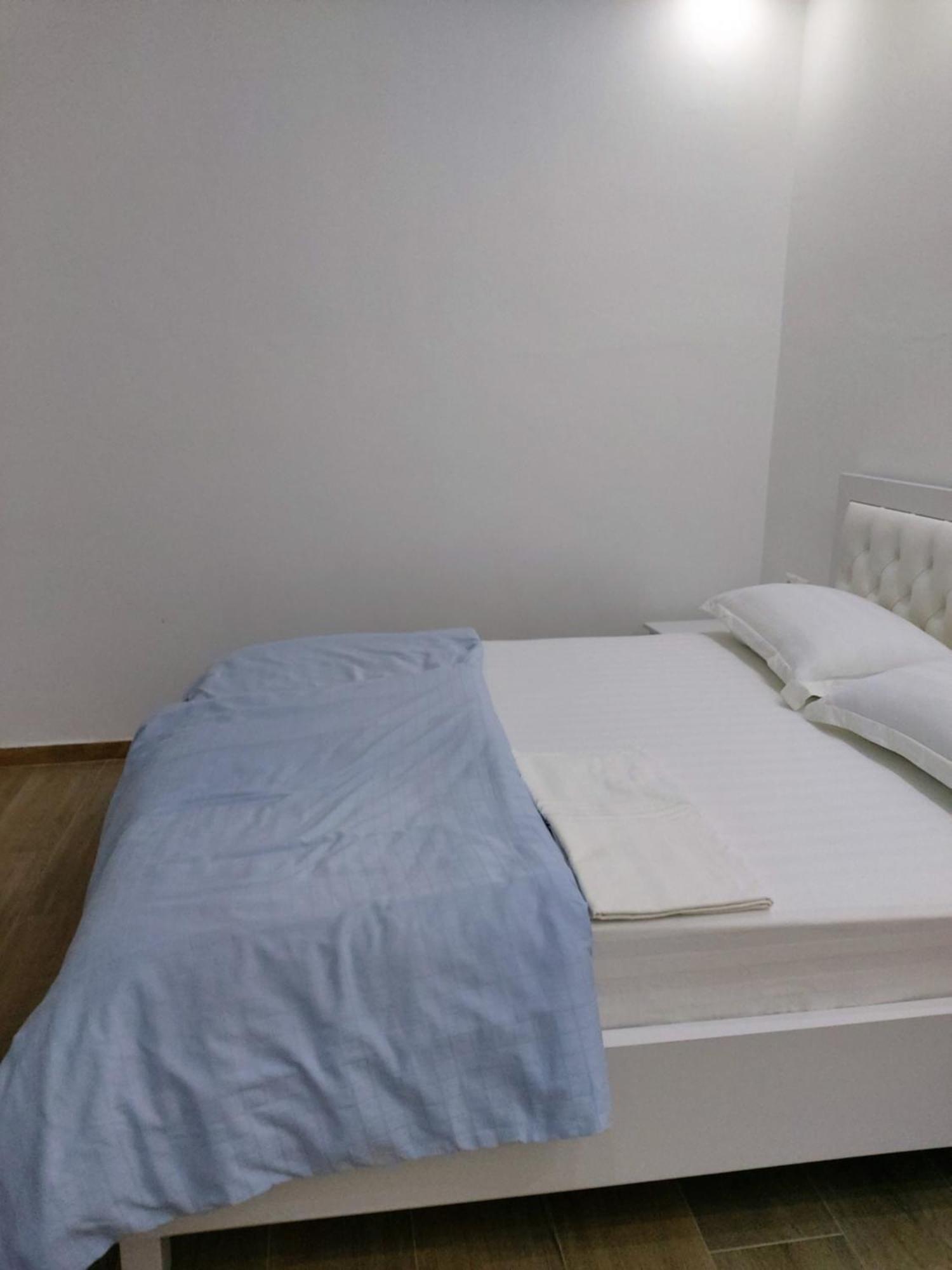 Spacious Apartment Near The Beach Sarandë Exteriér fotografie